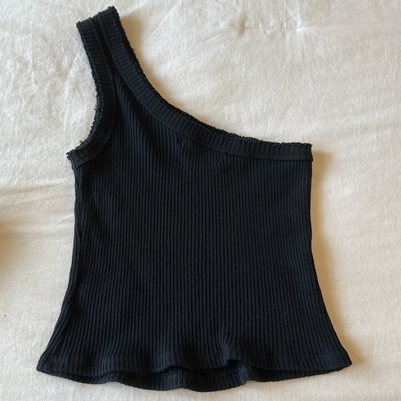 NWOT UO Women’s One Shoulder Ribbed Crop Top in Black Size M - Picture 8 of 10